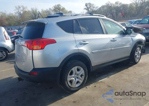 2015 Toyota Rav4 Le z USA, uszkodzony, nr VIN JTMBFREVXFD104724